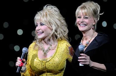 See rare photos of Dolly Parton and the family she cherished